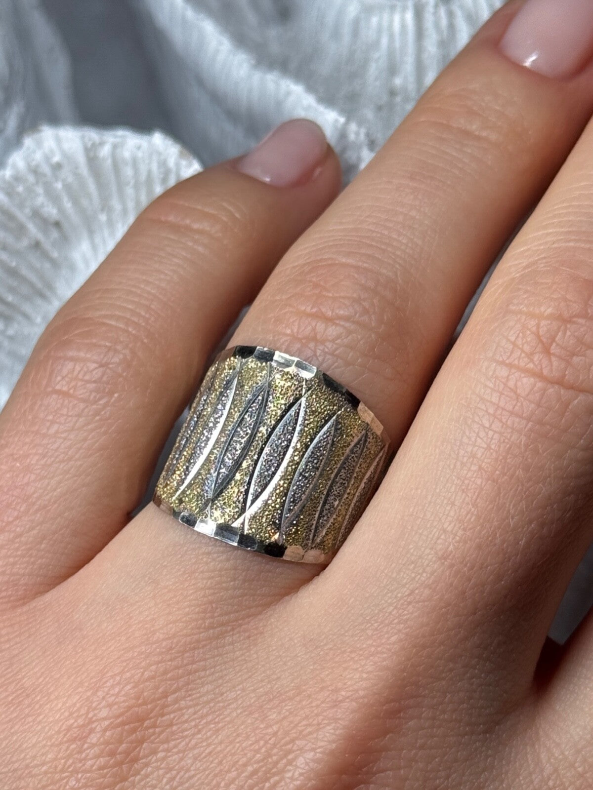 Elegant 925 Sterling Silver & 10K Yellow Gold Ring Size 7