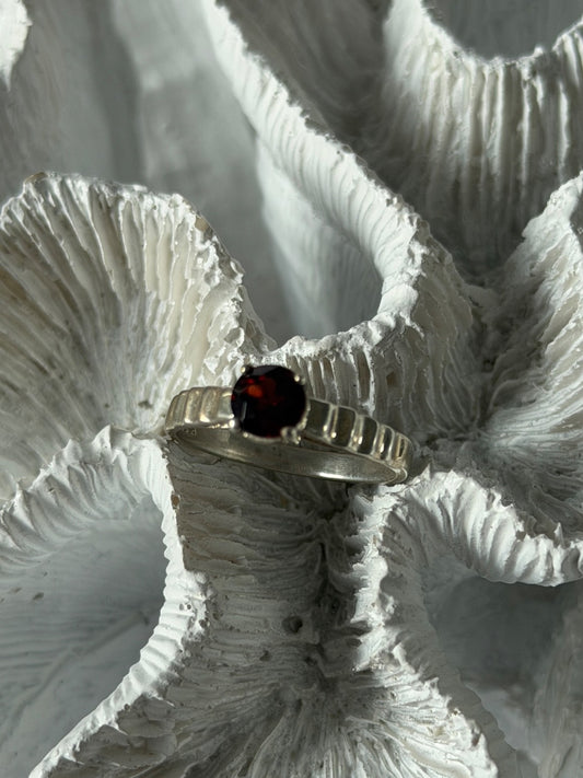 925 Sterling Silver Garnet Ring Size 9
