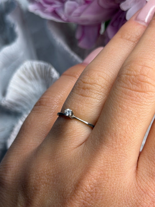 925 Sterling Silver Cz Ring Size 6.5