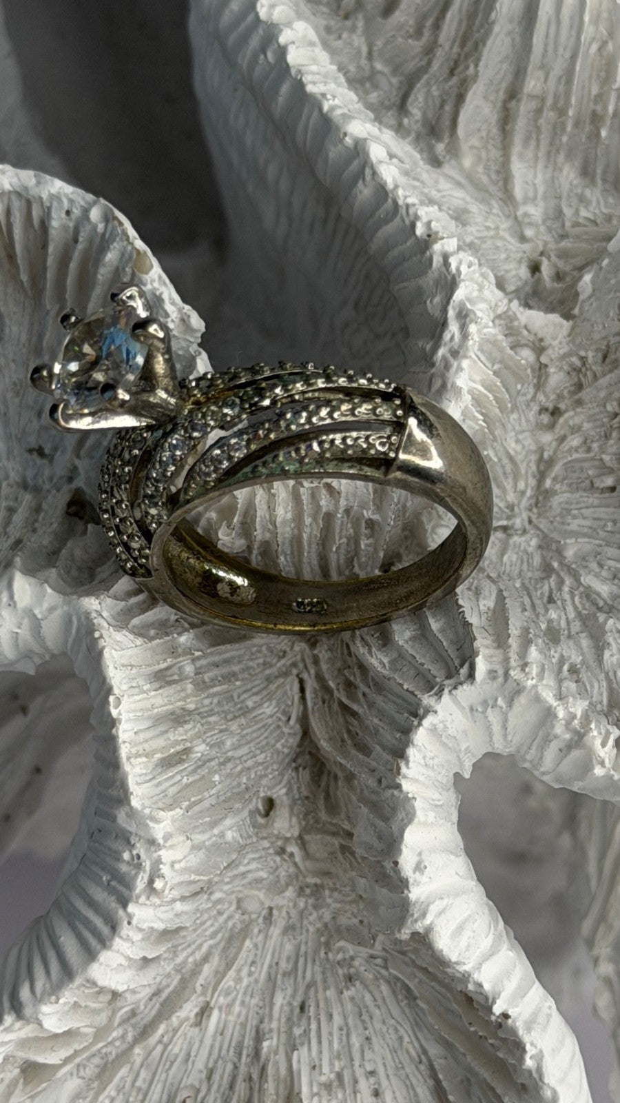 Beautiful 925 Sterling Silver Cz Ring Size 8