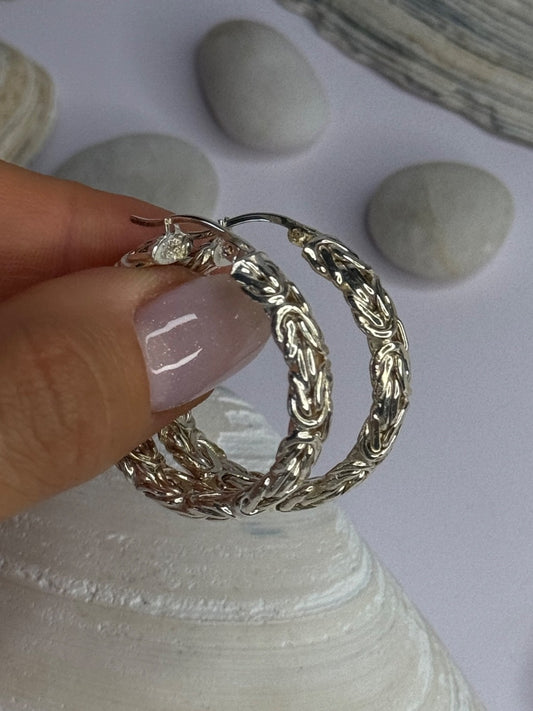 Beautiful Design 925 Sterling Silver Hoop Earrings Length 1.30 Inch