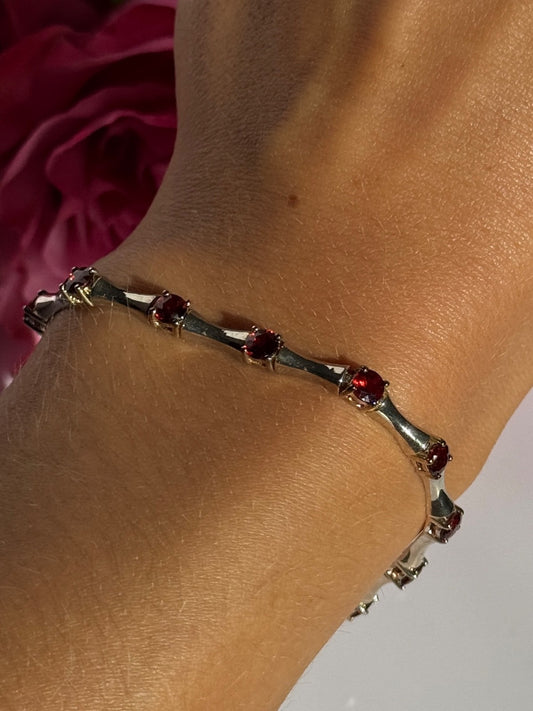 925 Sterling Silver Garnet Bracelet 7 Inch