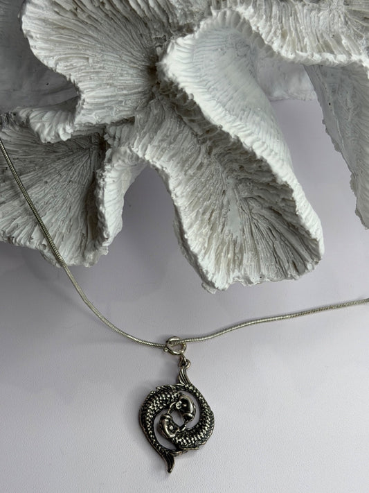925 Sterling Silver Pisces Zodiac Necklace Length 20 in