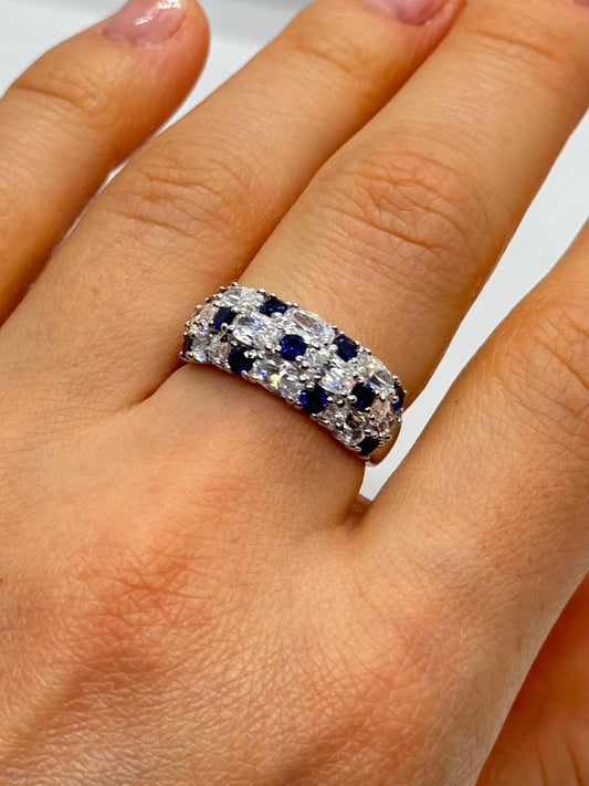 925 Sterling Silver CZ Ring Size 7