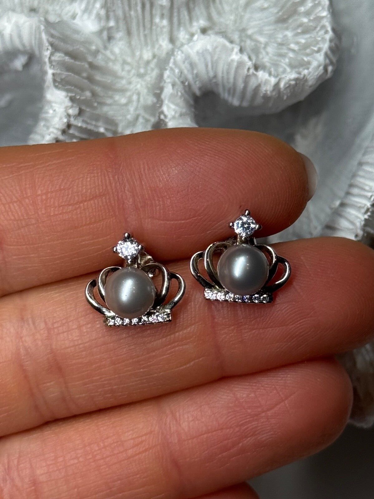 925 Sterling Silver Pearl Crown Earrings Length 0.5 Inch
