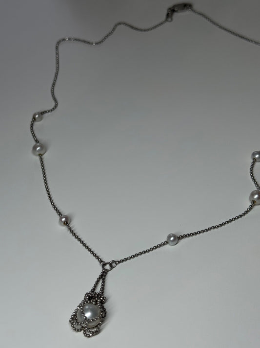 925 Sterling Silver Pearls Necklace Length 18 Inch Elegant