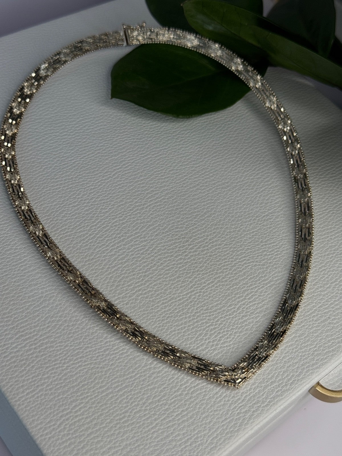 Elegant Italy 925 Sterling Silver Necklace Length 17.5 Inch