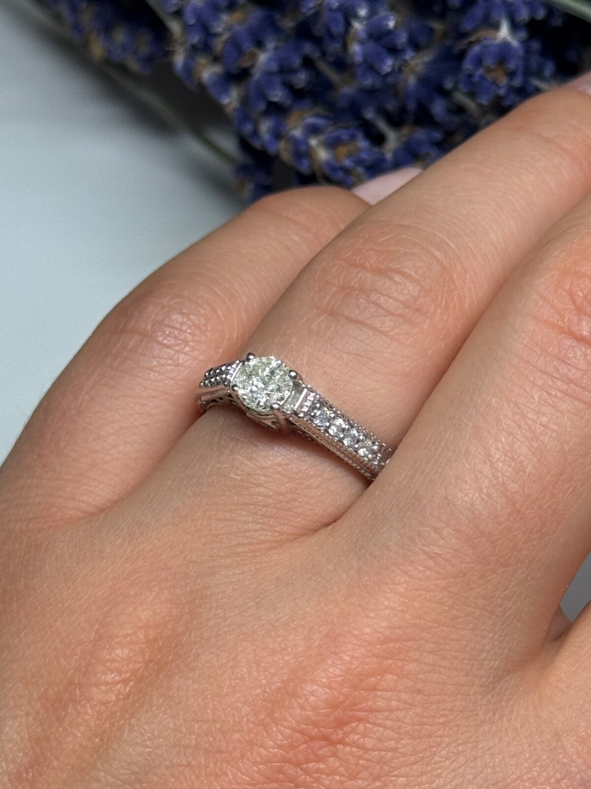 10K White Gold Ring Sapphire Size 6.5