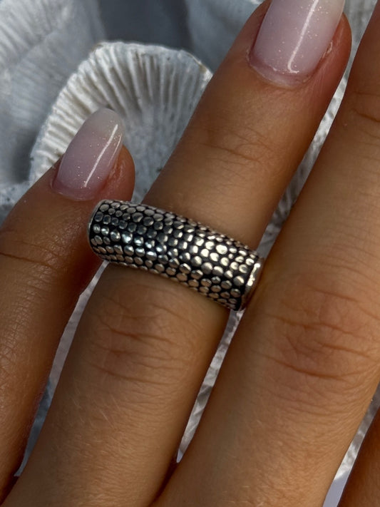 Unique Design 925 Sterling Silver Ring Size 5