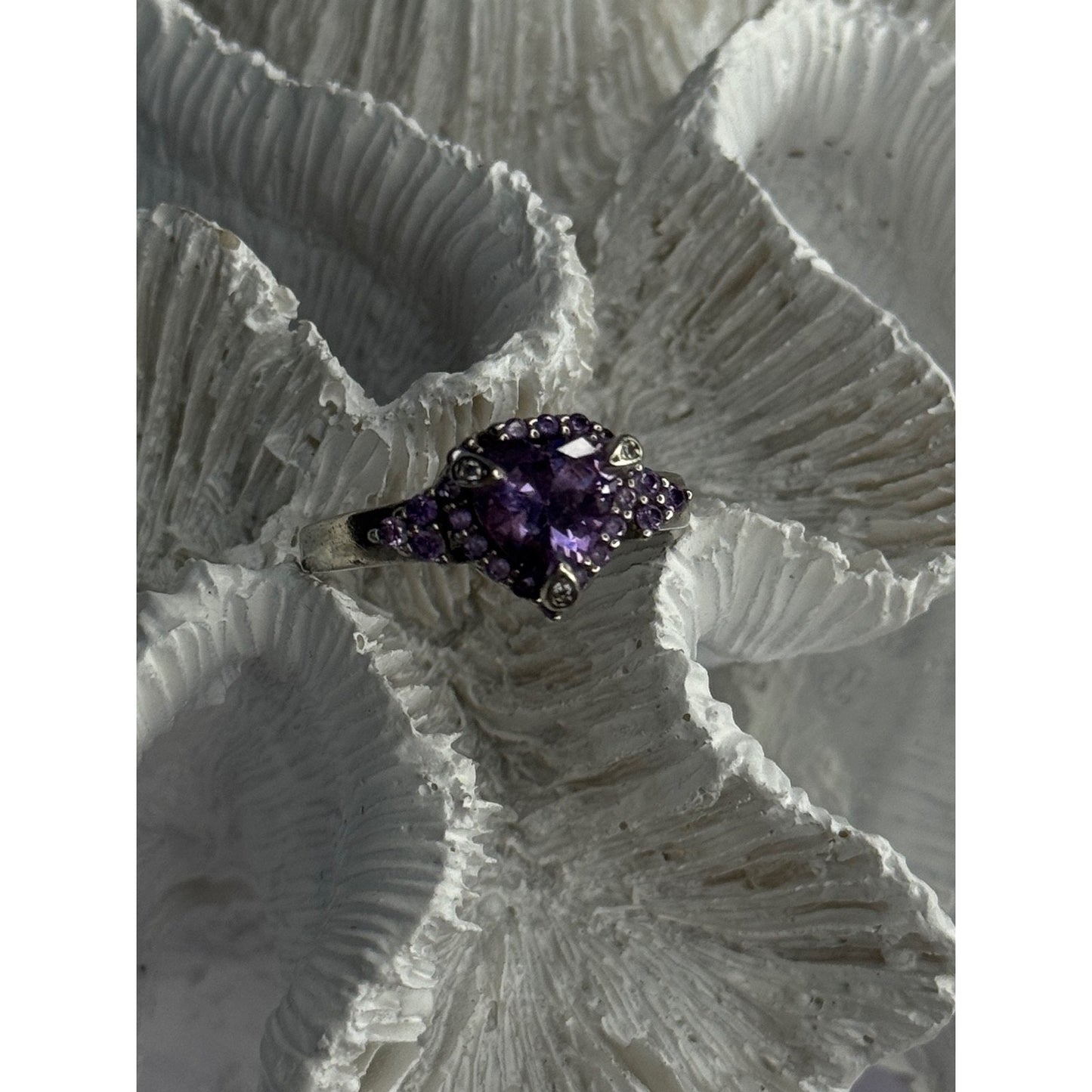 925 STERLING SILVER AMETHYST & DIAMOND HEART RING SIZE 8.5