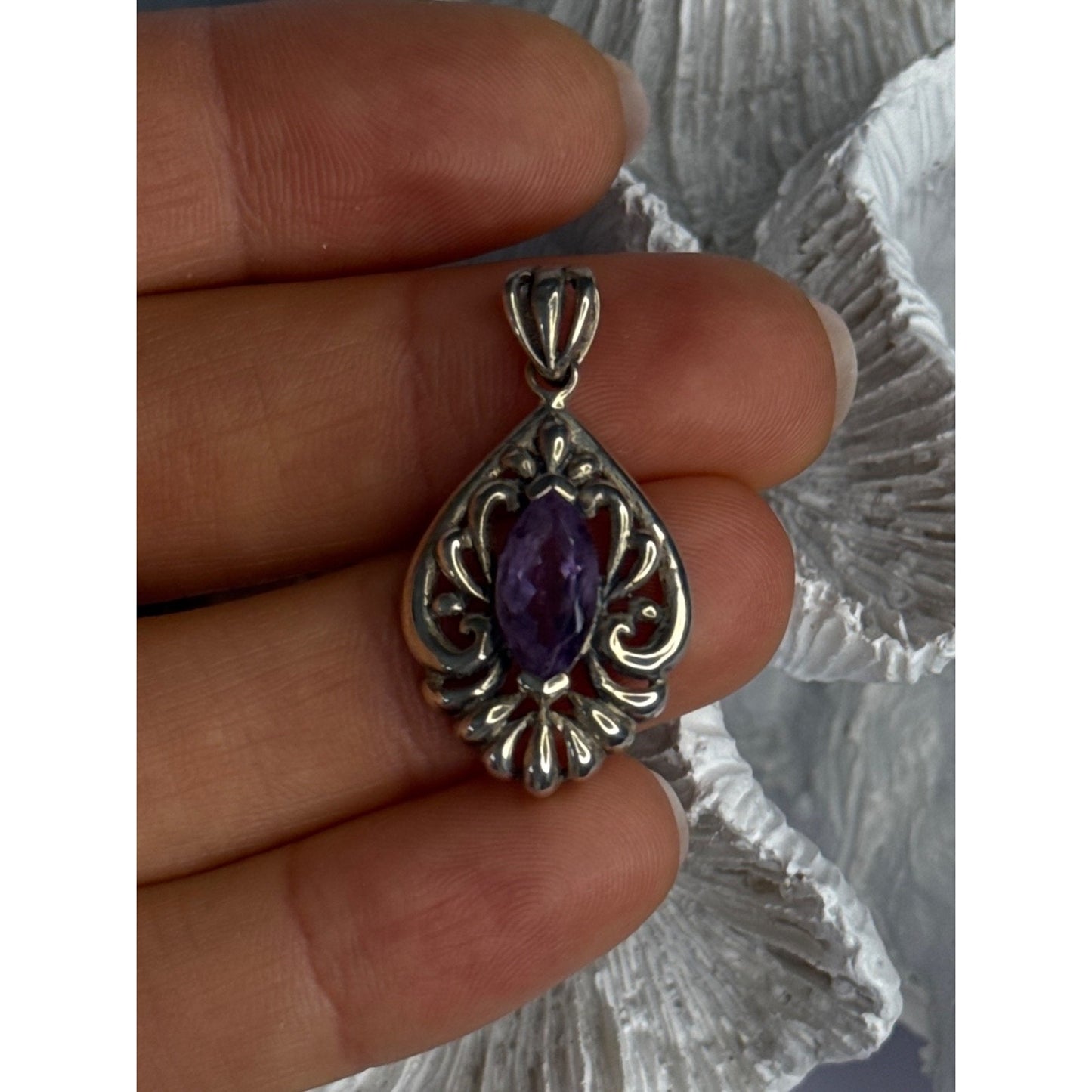 CLASSY 925 STERLING SILVER AMETHYST PENDANT LENGTH 1.20 INCH