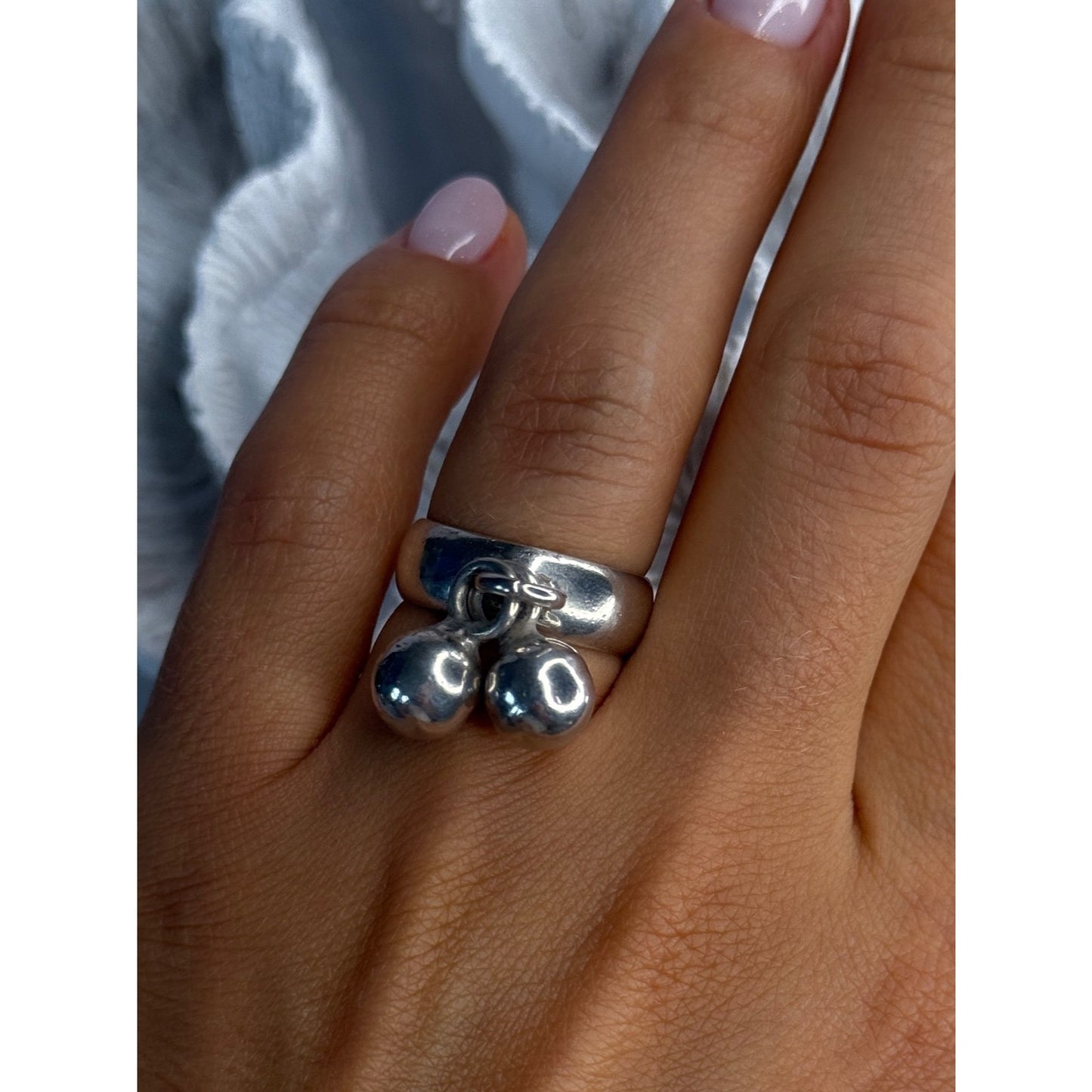 VINTAGE BELLS 925 STERLING SILVER RING SIZE 7