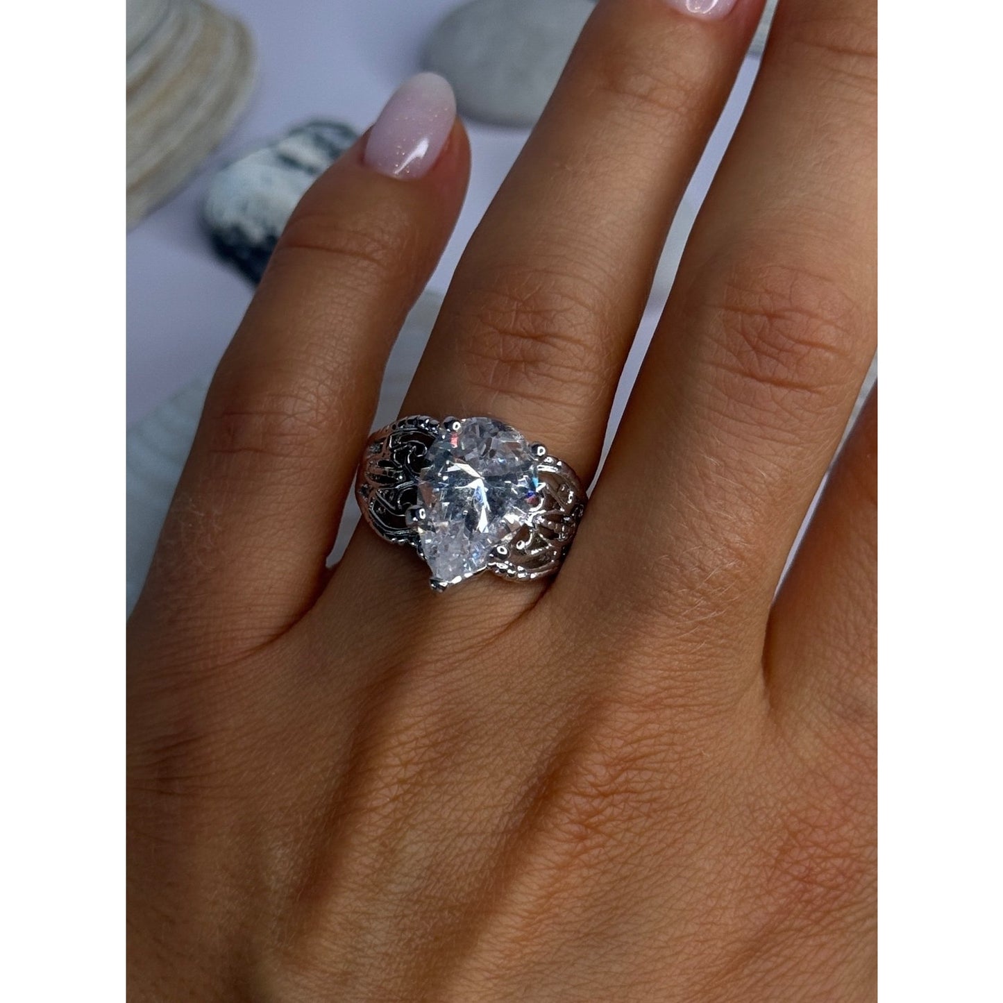 Elegant Design 925 Sterling Silver Beryl Ring Size 8