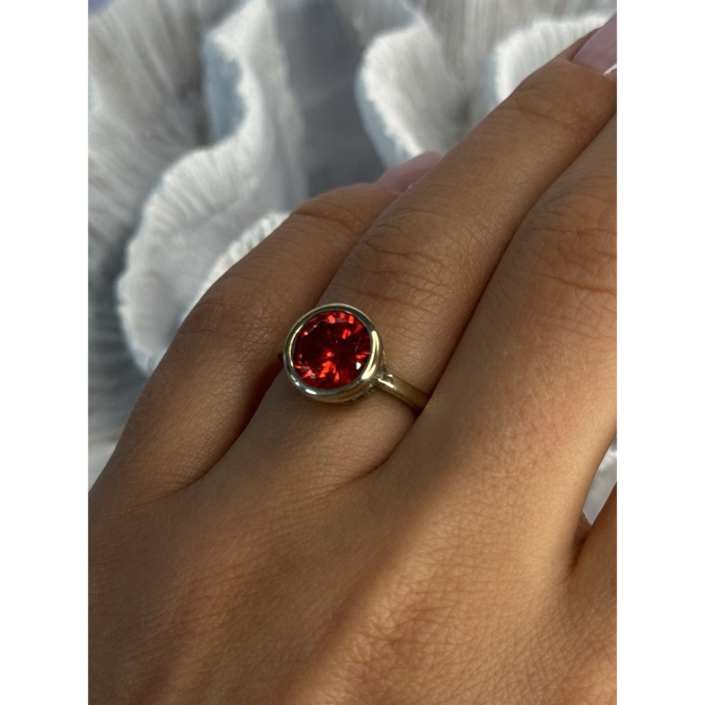 925 STERLING SILVER ORANGE CRYSTAL RING SIZE 7