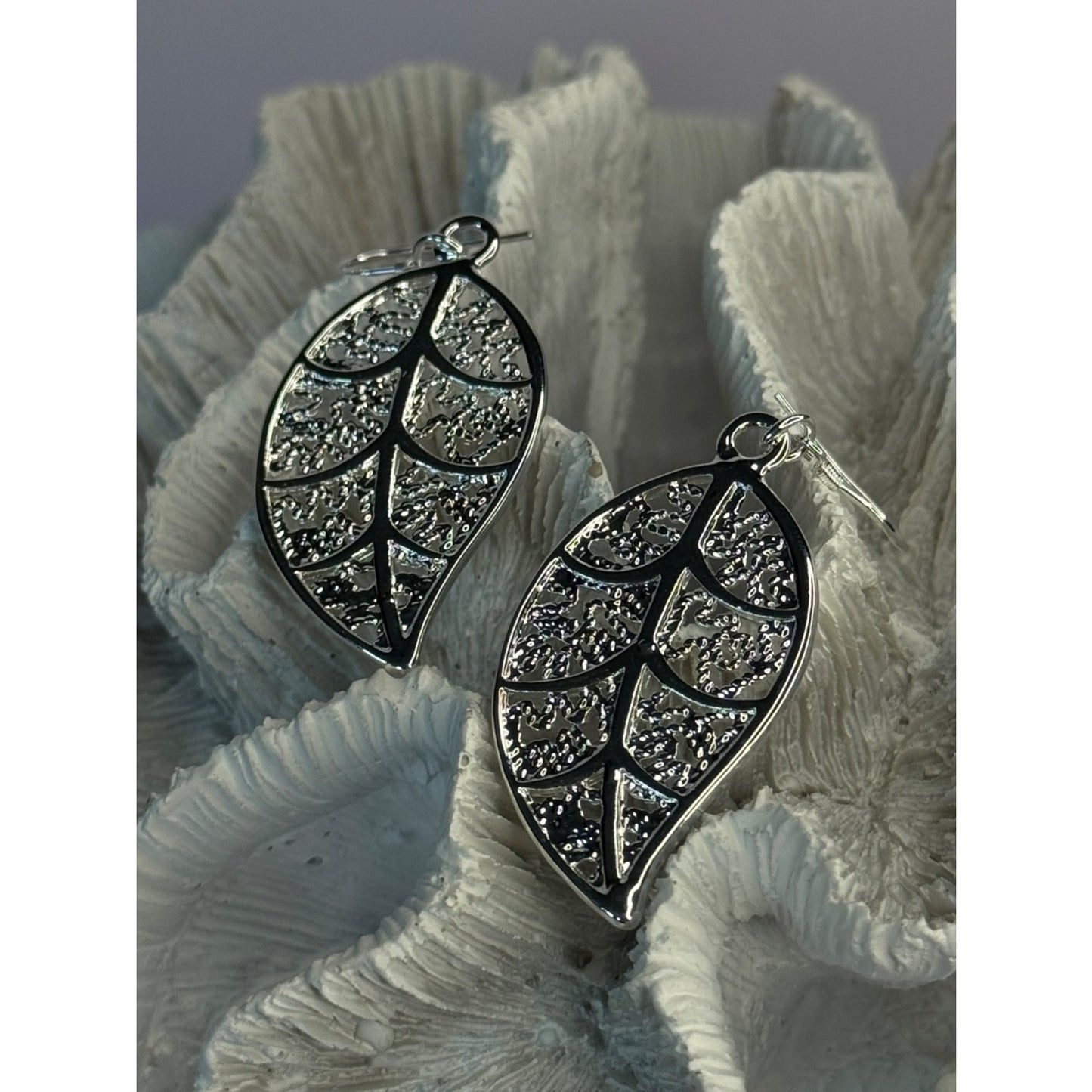 Beautiful Design Leaf 925 Sterling Silver Earrings Length 2.20 inch