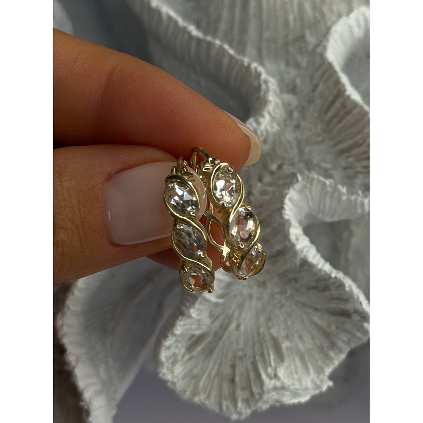 925 STERLING SILVER GOLD PLATED WHITE TOPAZ EARRINGS LENGTH 0.90 INCH