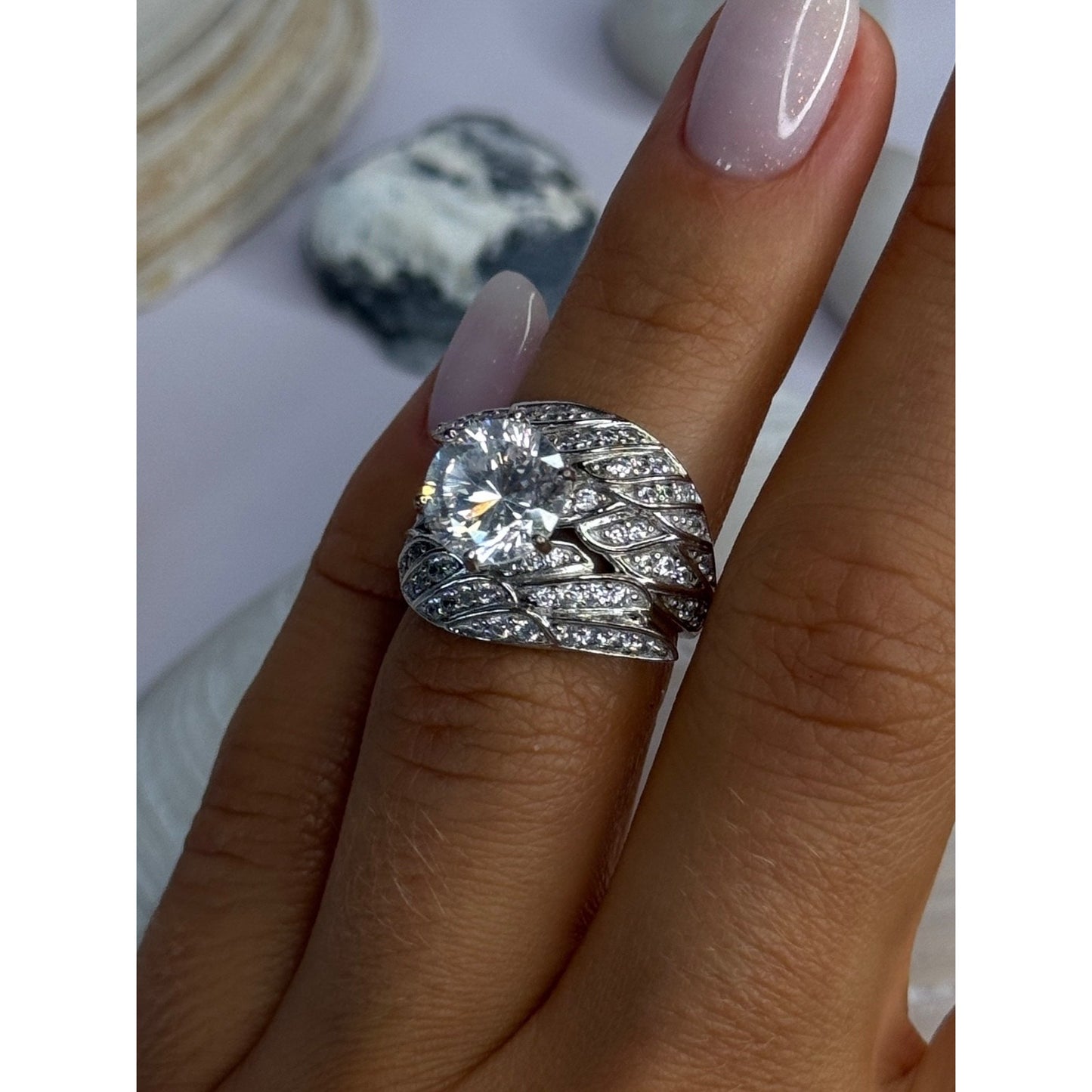 Beautiful Design 925 Sterling Silver Cz Ring Size 5.5