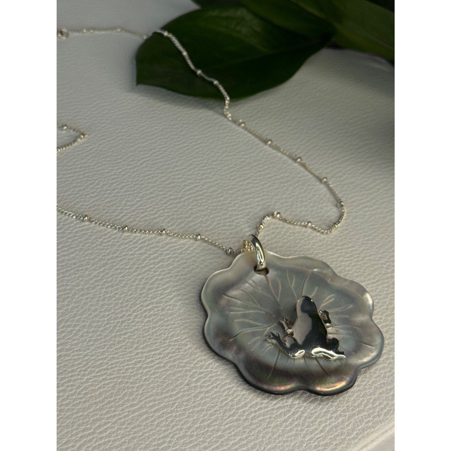 925 Sterling Silver Abalone Frog Necklace Length 19 inch