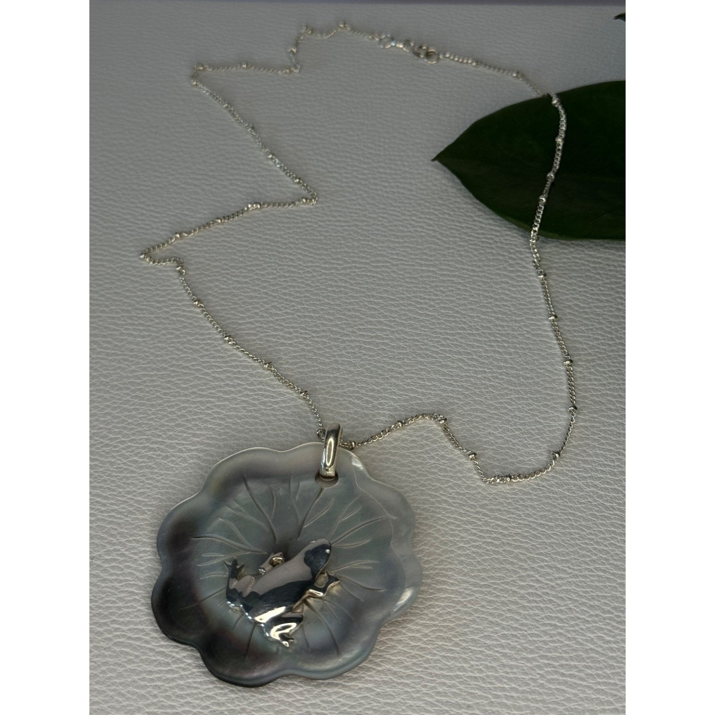 925 Sterling Silver Abalone Frog Necklace Length 19 inch