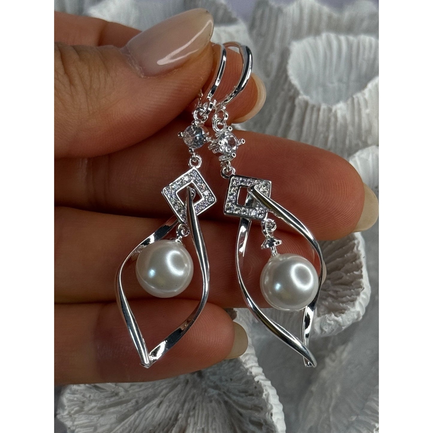 Beautiful Design 925 Sterling Silver Pearl & CZ Earrings Length 2.30 inch