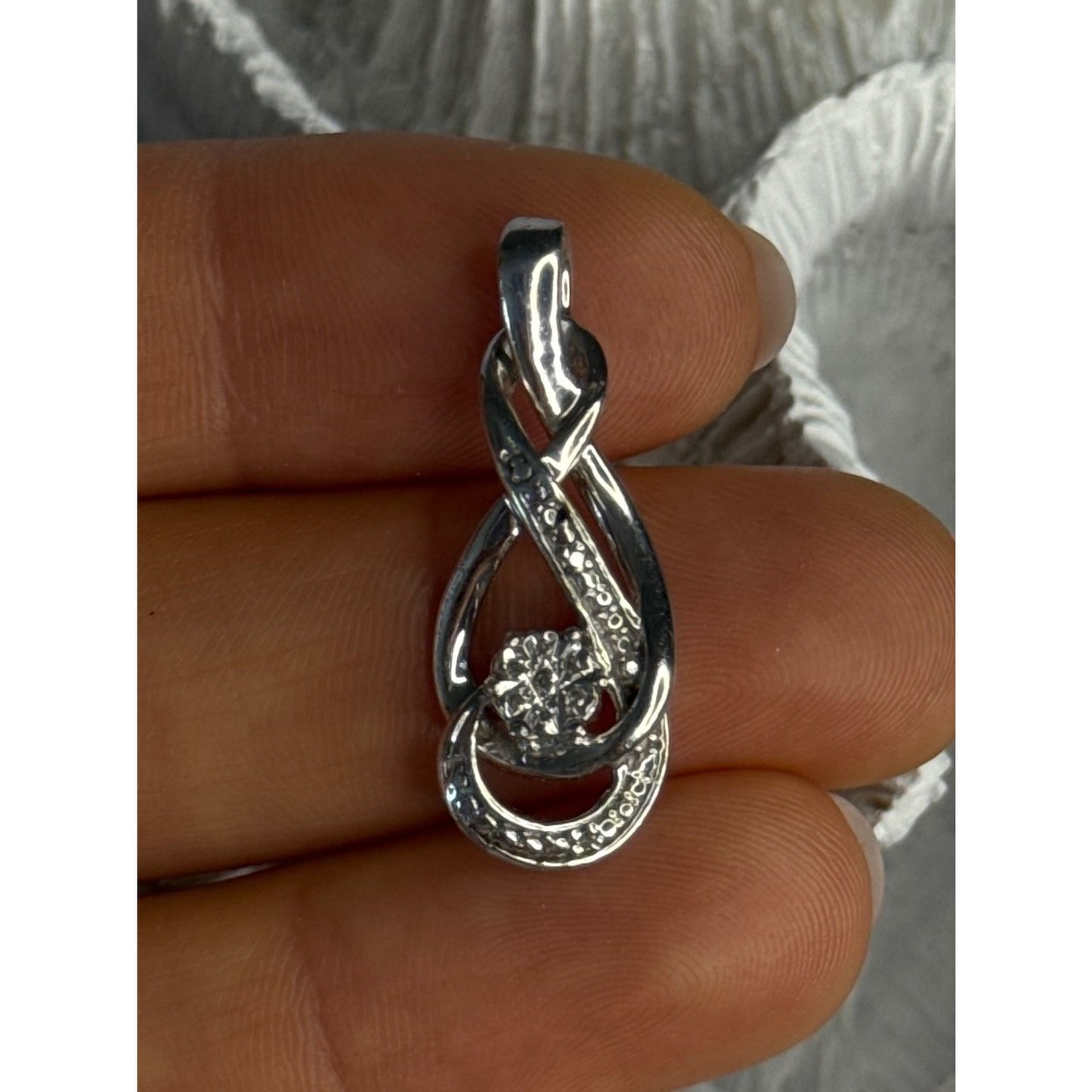 ELEGANT 925 STERLING SILVER DIAMONDS PENDANT LENGTH 1.10 INCH