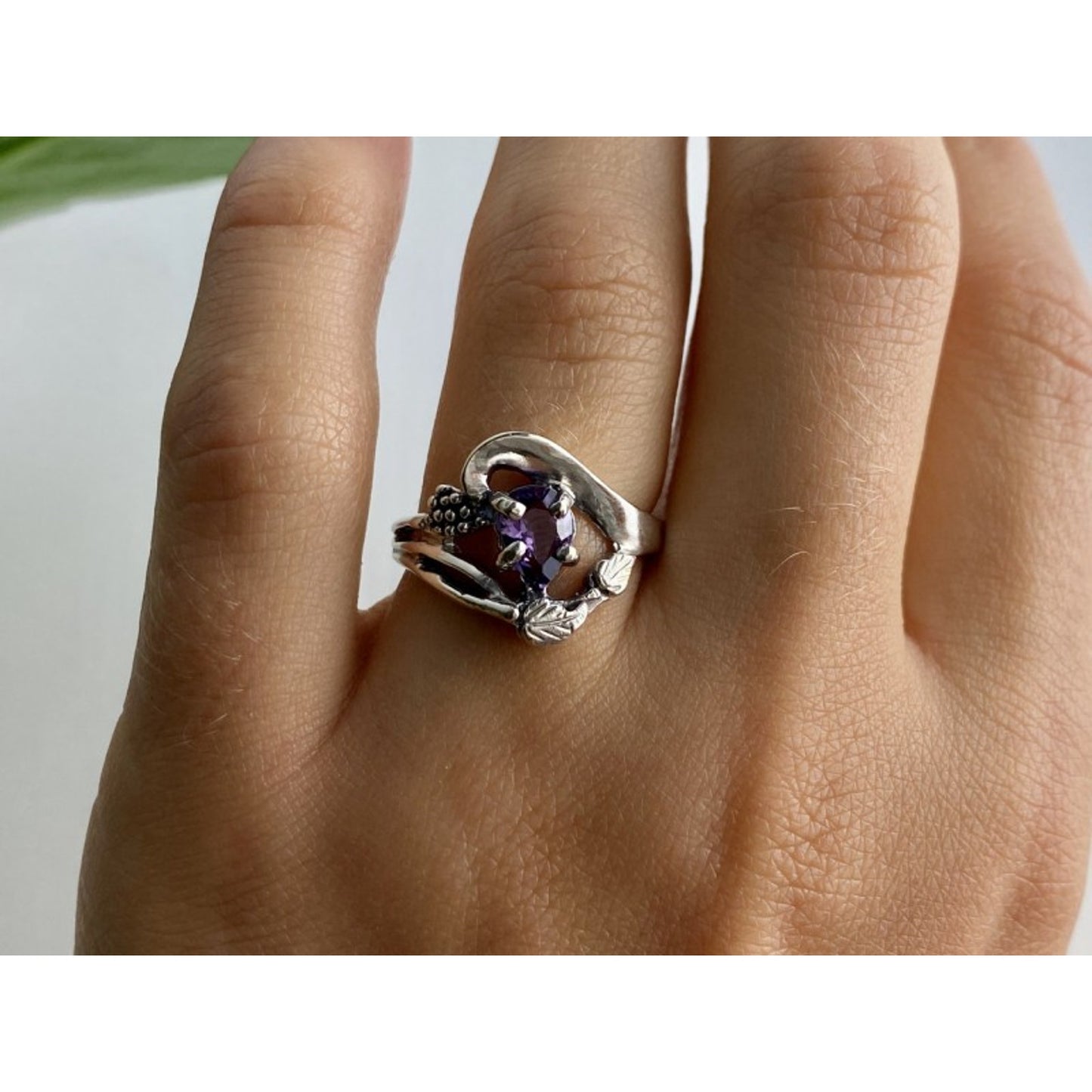 925 STERLING SILVER TANZANITE RING SIZE 7