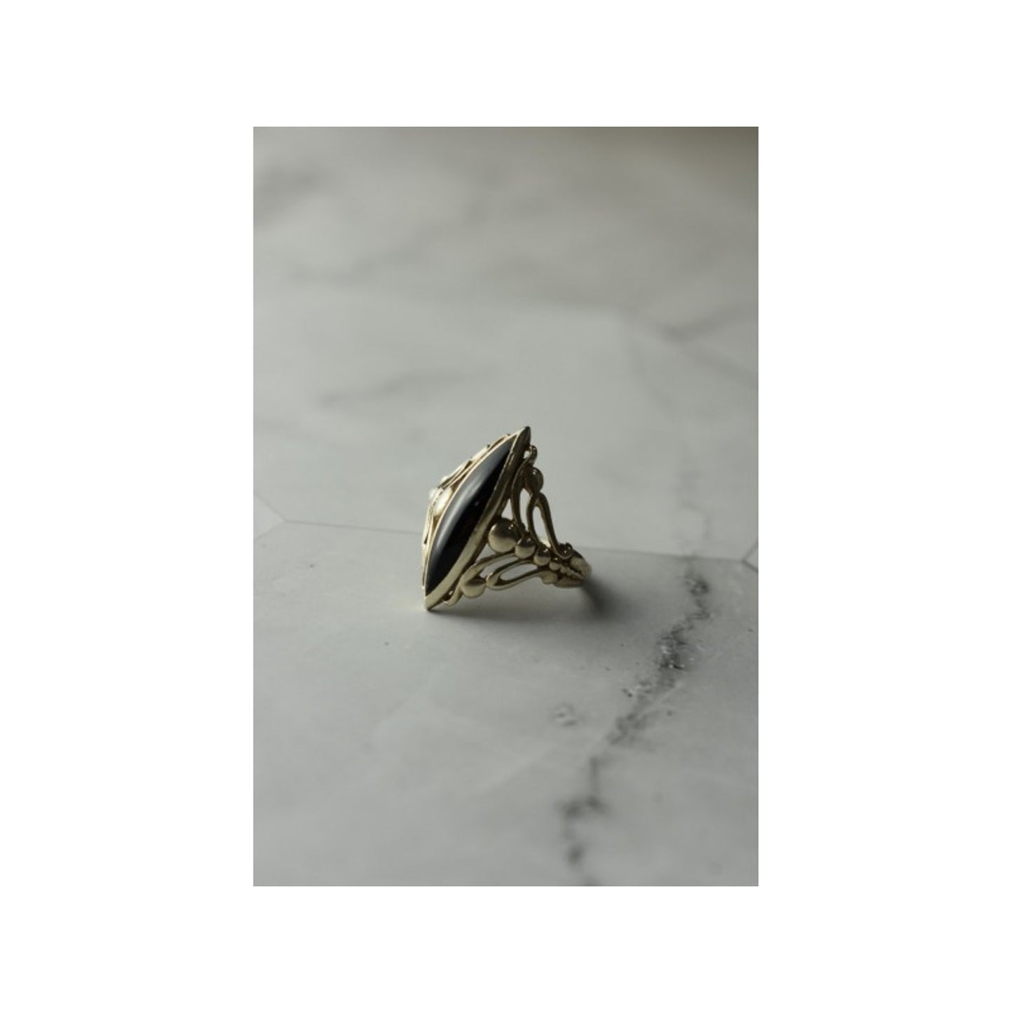 VINTAGE 925 STERLING SILVER BLACK AGATE RING SIZE 8