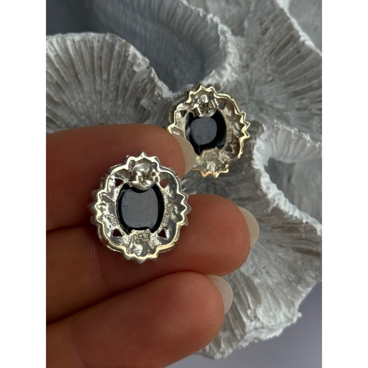 925 STERLING SILVER VICTORIAN CAMEO CARVED SHELL MARCASITE EARRINGS