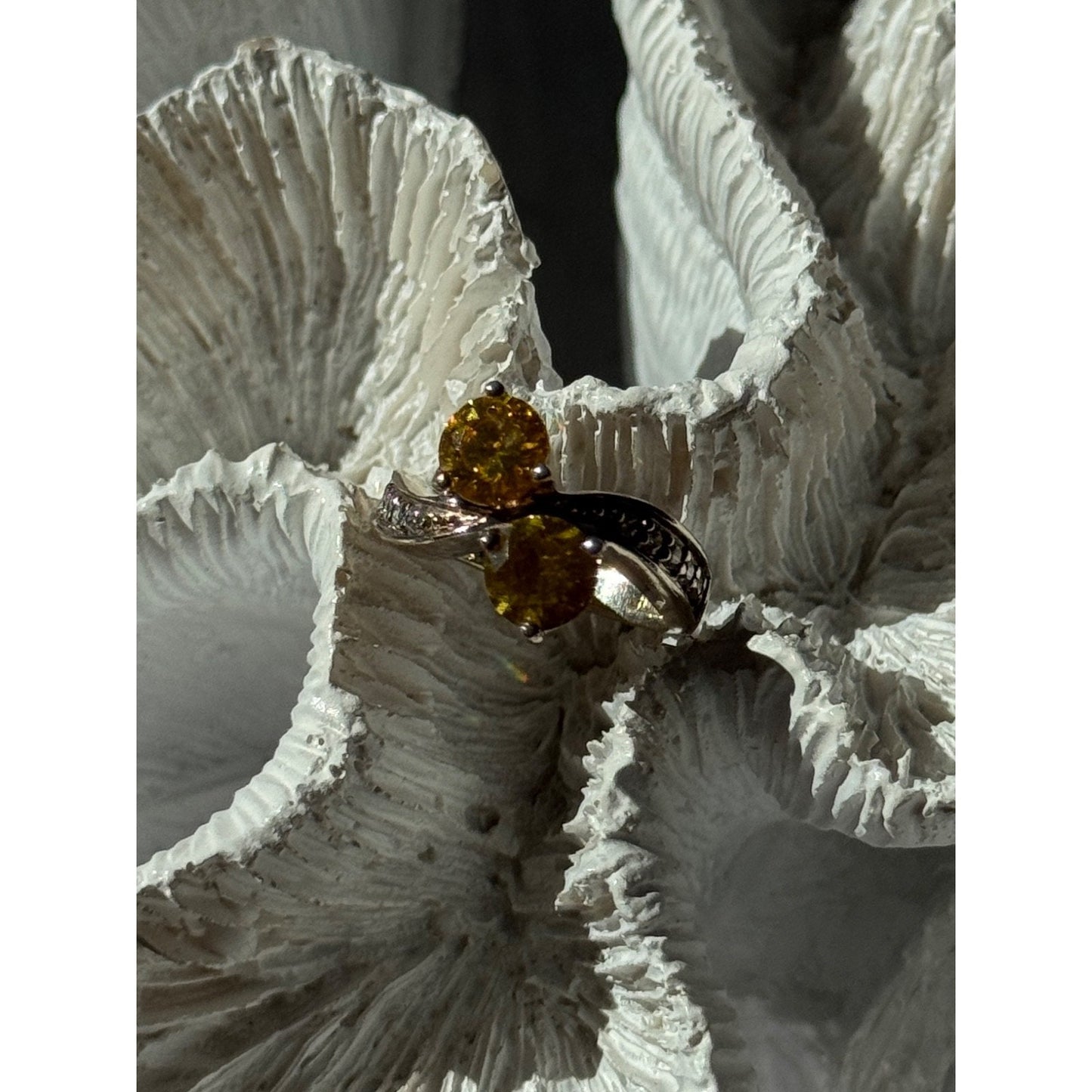Shiny 925 Sterling Silver Cz Ring Size 4.5