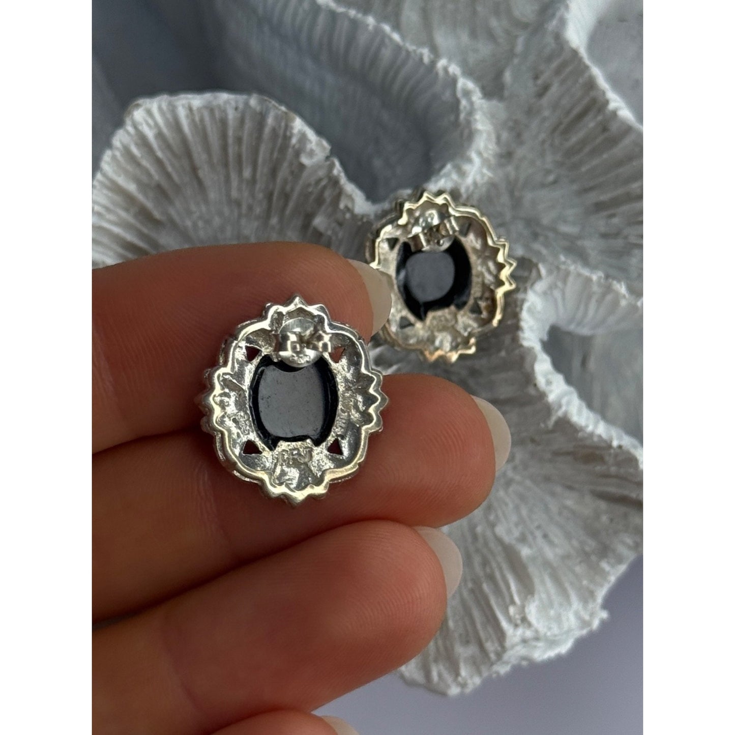 925 STERLING SILVER VICTORIAN CAMEO CARVED SHELL MARCASITE EARRINGS