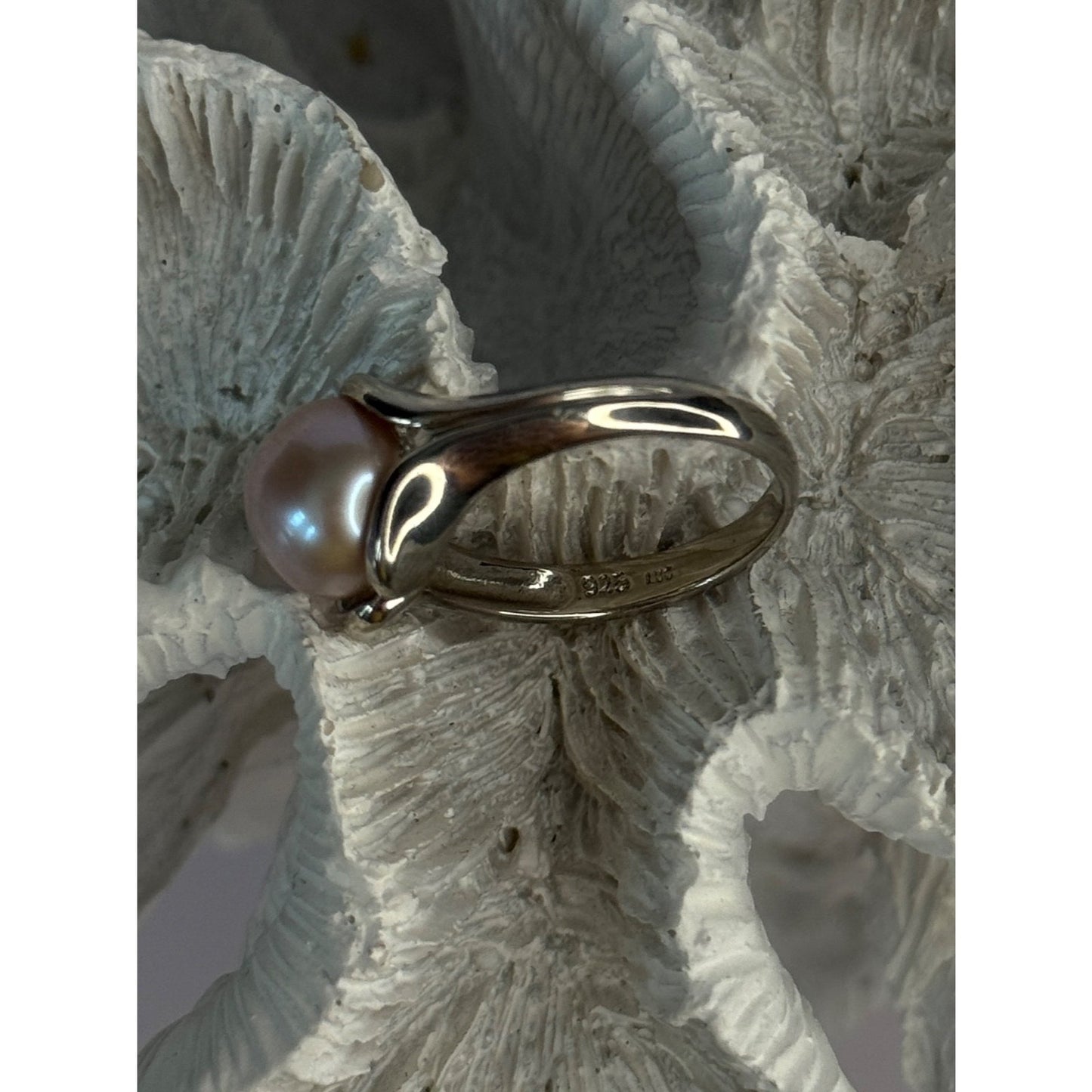 925 Sterling Silver Pearl Ring Size 8