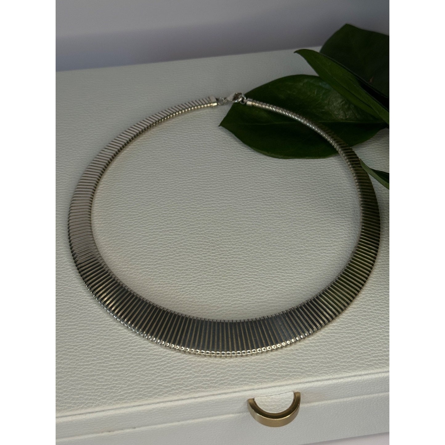 Elegant Design 925 Sterling Silver Necklace Length 17 inch