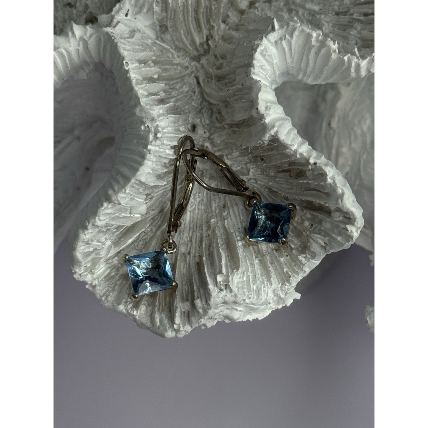 SHINY 925 STERLING SILVER TOPAZ EARRINGS LENGTH 1 INCH