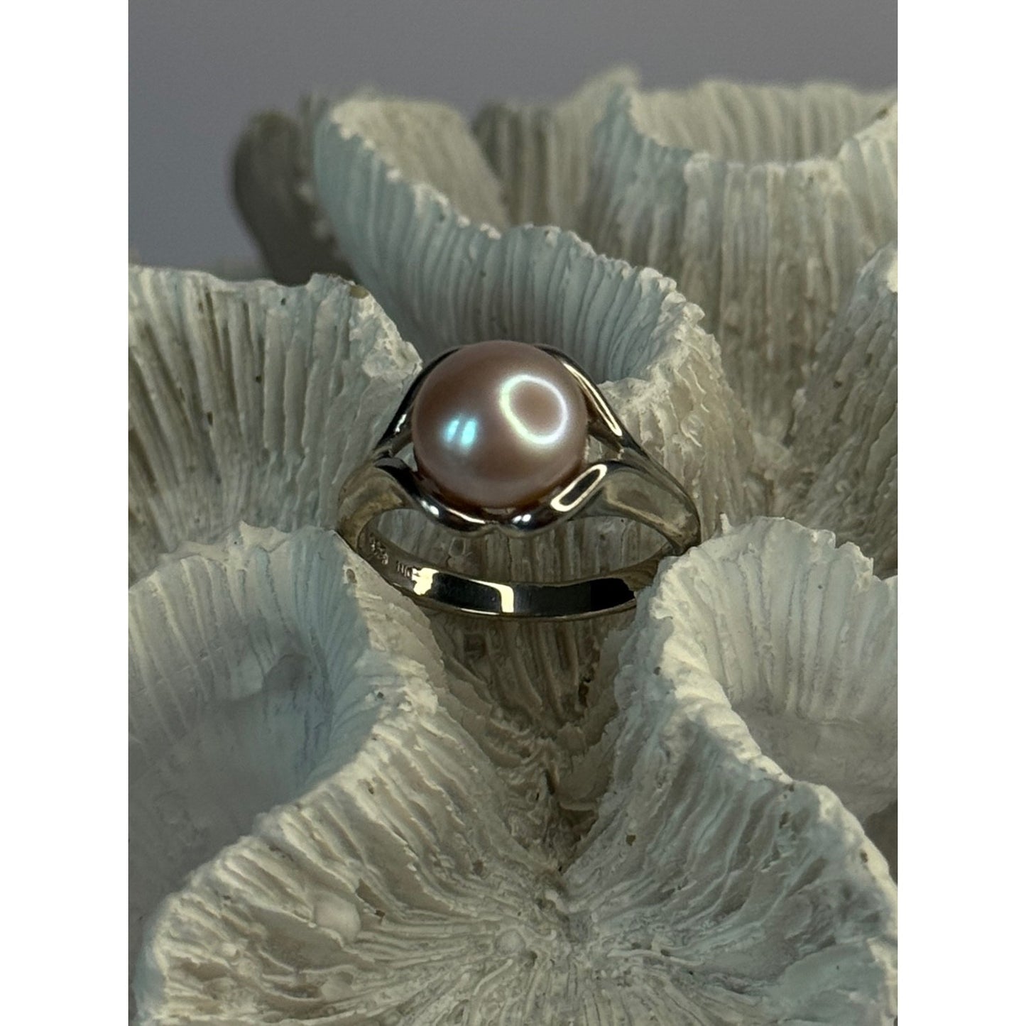 925 Sterling Silver Pearl Ring Size 8