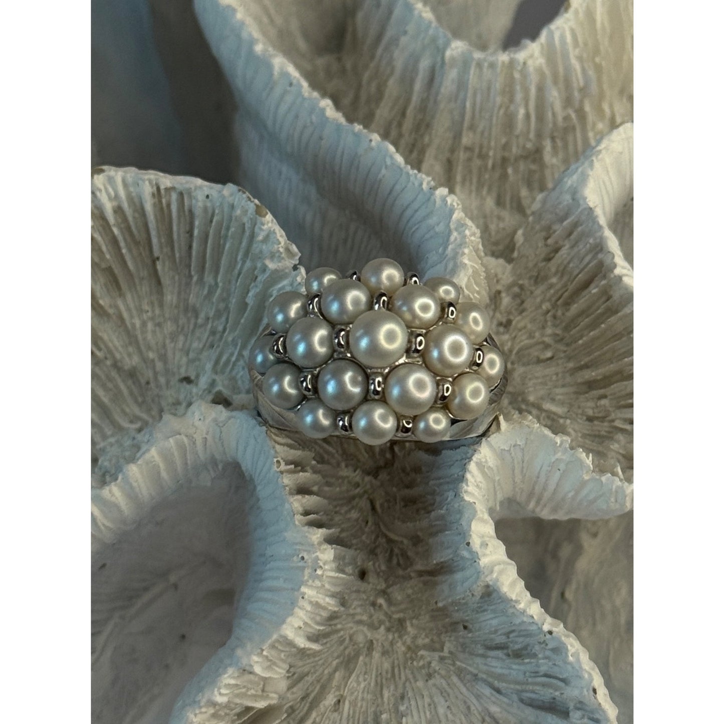 Elegant 925 Sterling Silver Pearl Ring Size 7