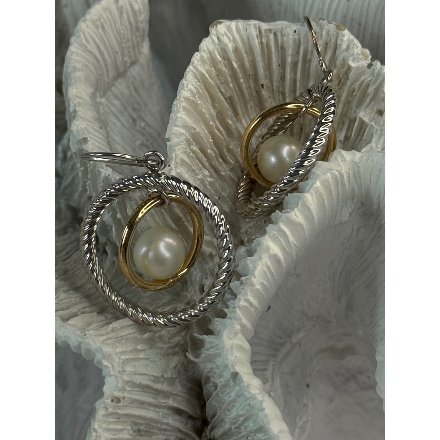 Elegant Design 925 Sterling Silver Gold Plated Part Pearl Earrings Length 1.30