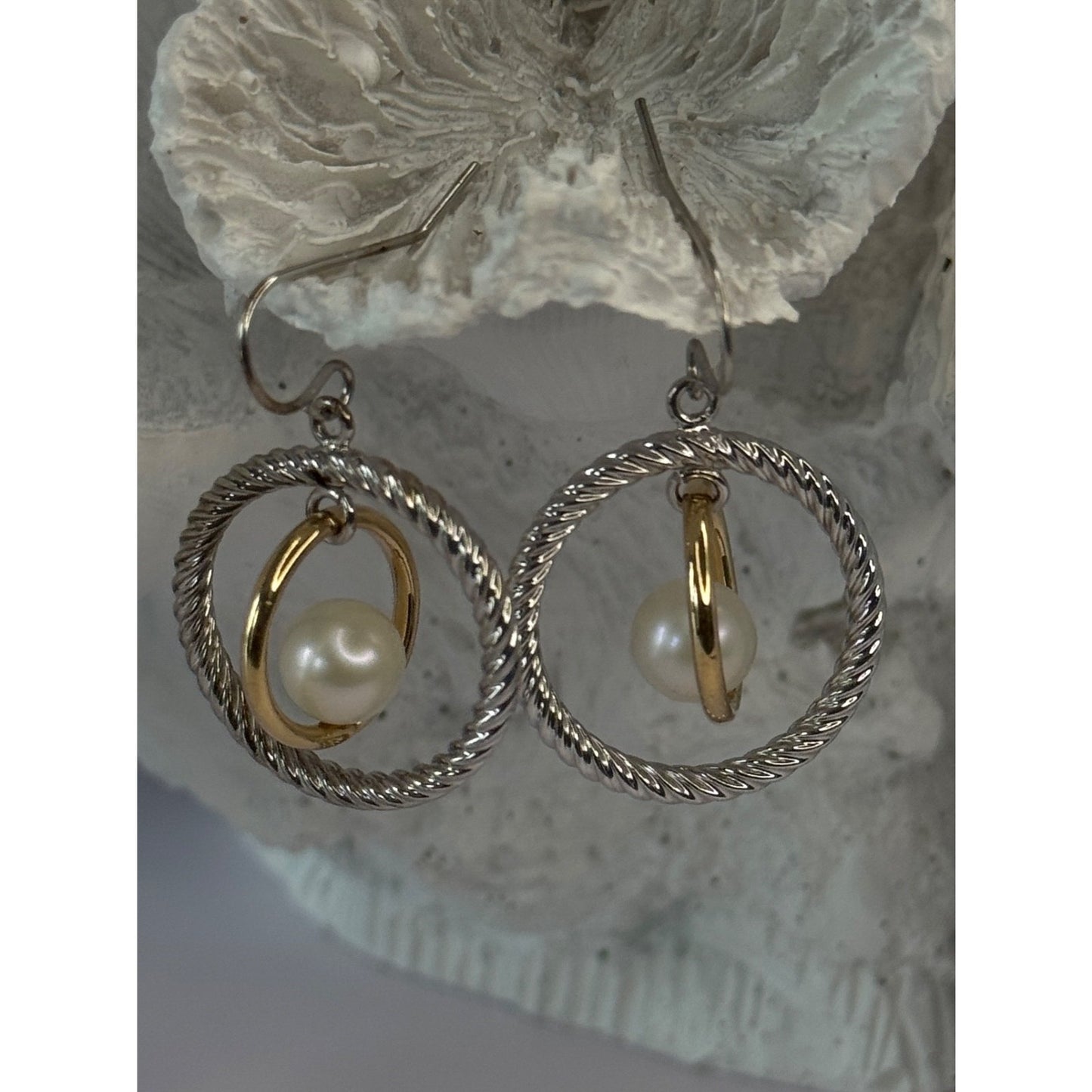 Elegant Design 925 Sterling Silver Gold Plated Part Pearl Earrings Length 1.30