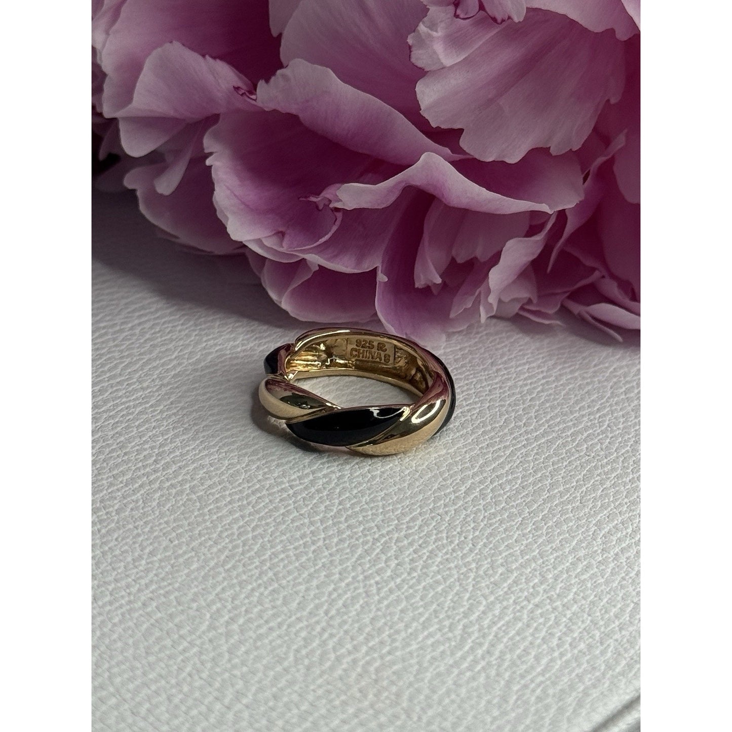 925 STERLING SILVER GOLD PLATED ONYX RING SIZE 8