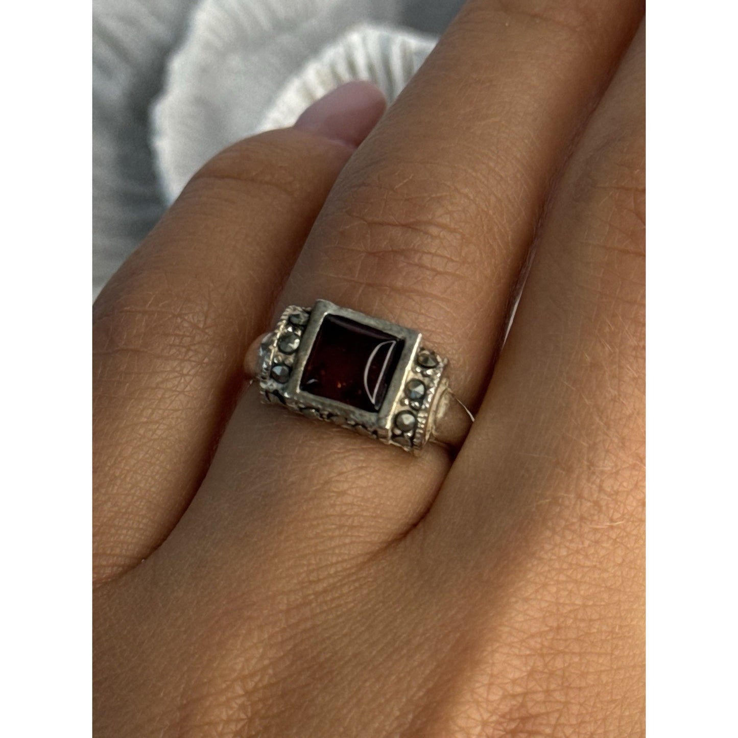 925 STERLING SILVER AMBER & MARCASITE RING SIZE 6.5