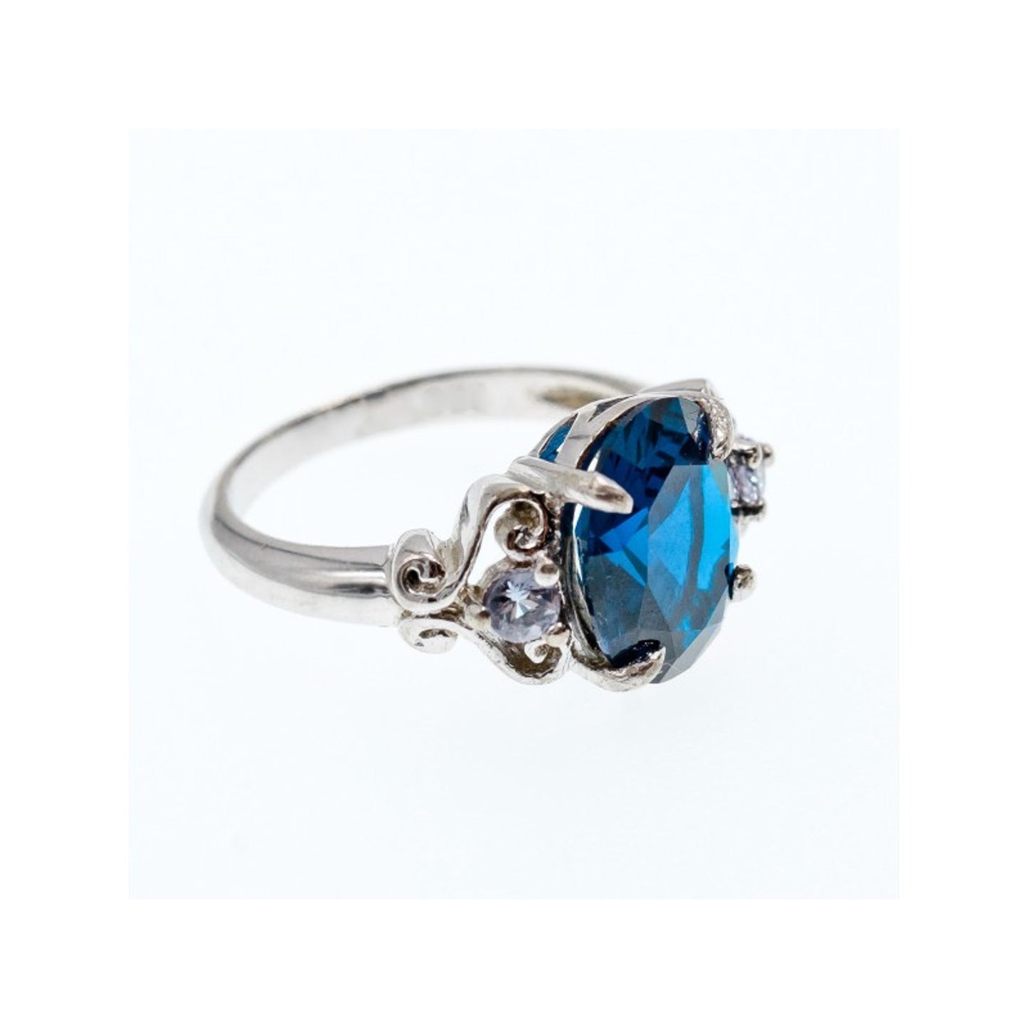 925 STERLING SILVER SAPPHIRE & IOLITE RING SIZE 8.5