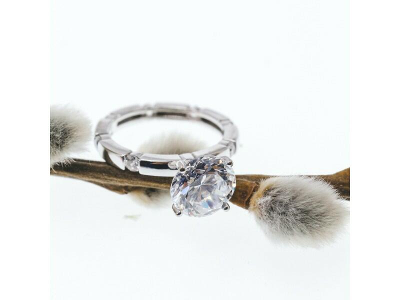 925 STERLING SILVER CZ RING SIZE 6