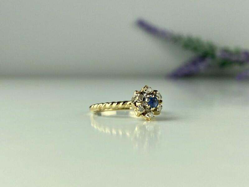 10K YELLOW GOLD TOPAZ & DIAMONDS RING SIZE 8