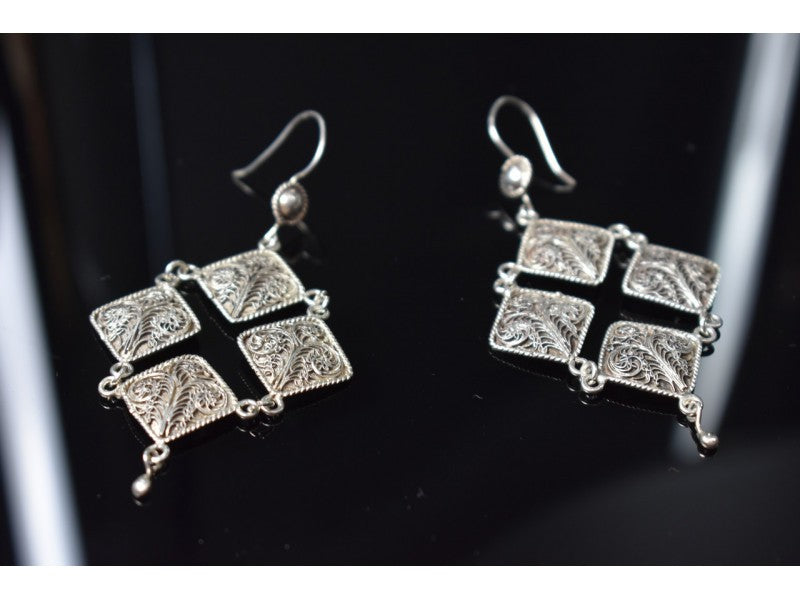 Vintage 925 Sterling Silver Earrings