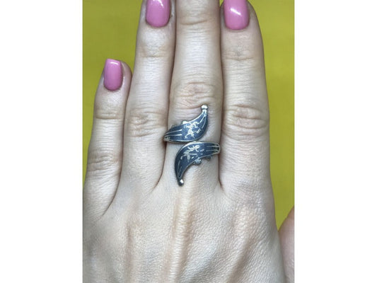 Vintage 925 Sterling Siamese Silver Ring Size 7.5
