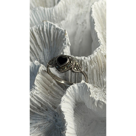 925 Sterling Silver Onyx & Marcasite Heart Ring Size 8