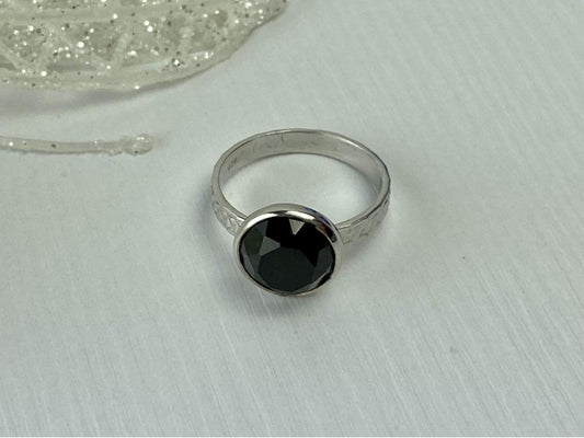 925 Sterling Silver Black Onyx Ring Size 8