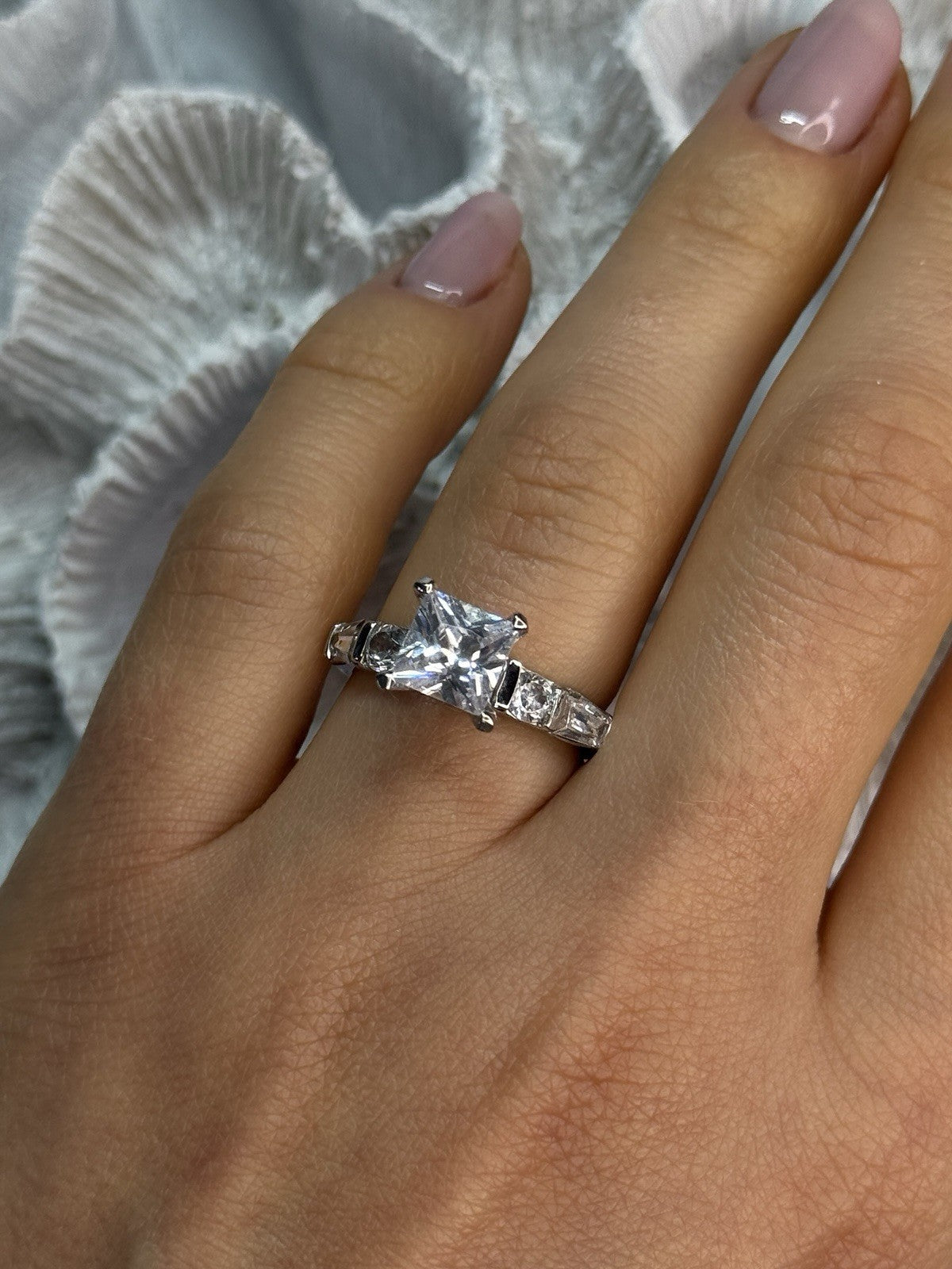 925 Sterling Silver CZ Ring Size 7.5