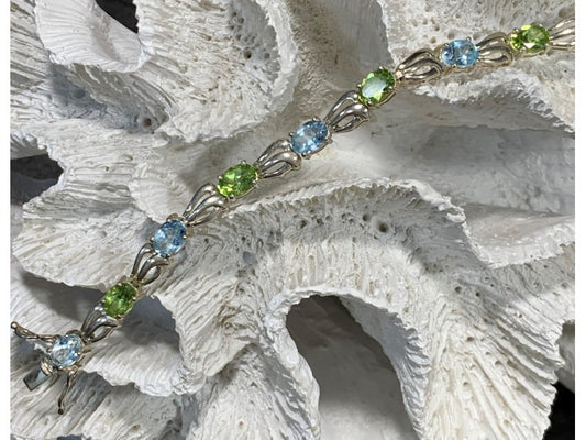 925 Sterling Silver Topaz & Peridot Bracelet Size 7.5 IN