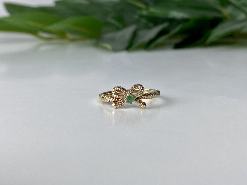 10K Yellow Gold Emerald BOW Ring Size 7.25