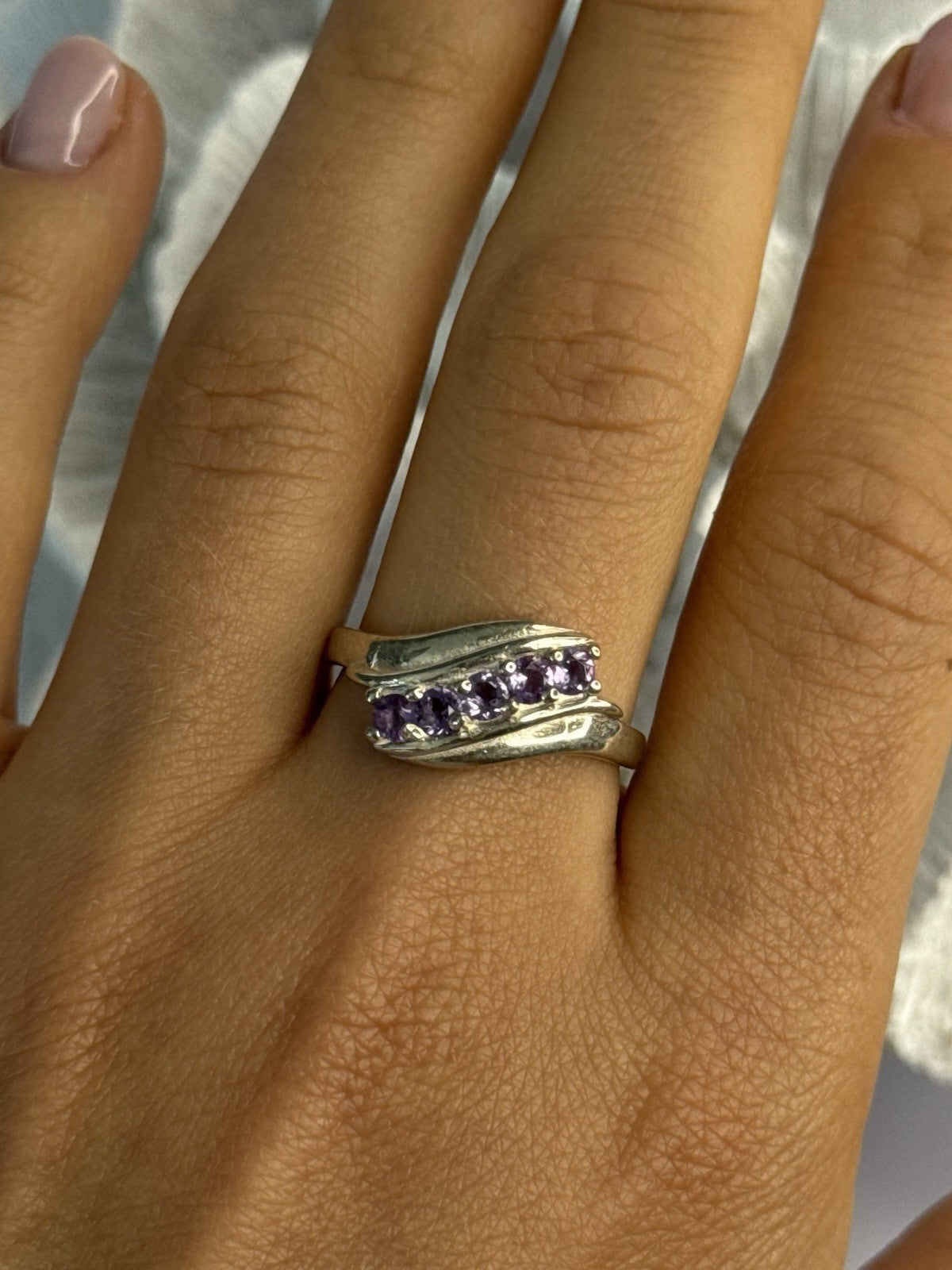 Elegant 925 Sterling Silver Amethyst Ring Size 9.5
